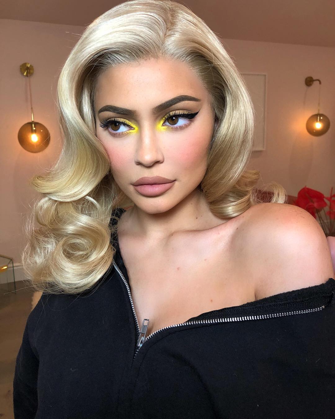 Kylie Jenner makeup neon