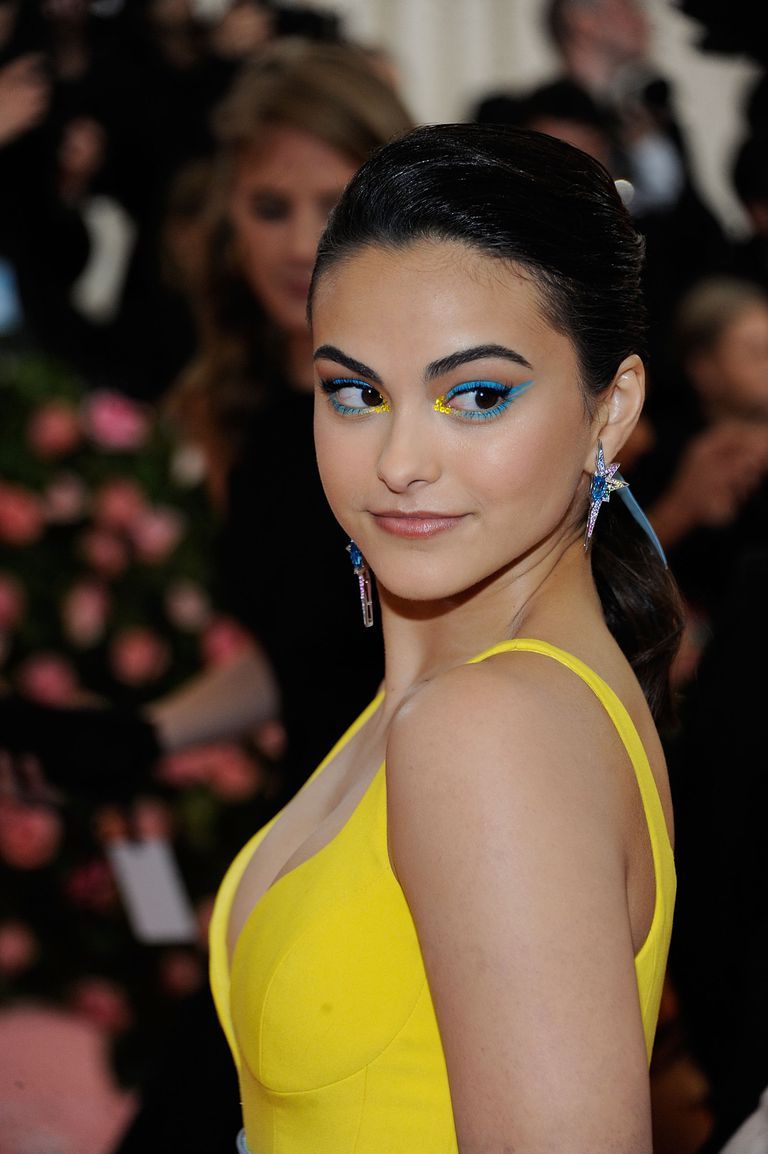 Camila Mendes makeup neon