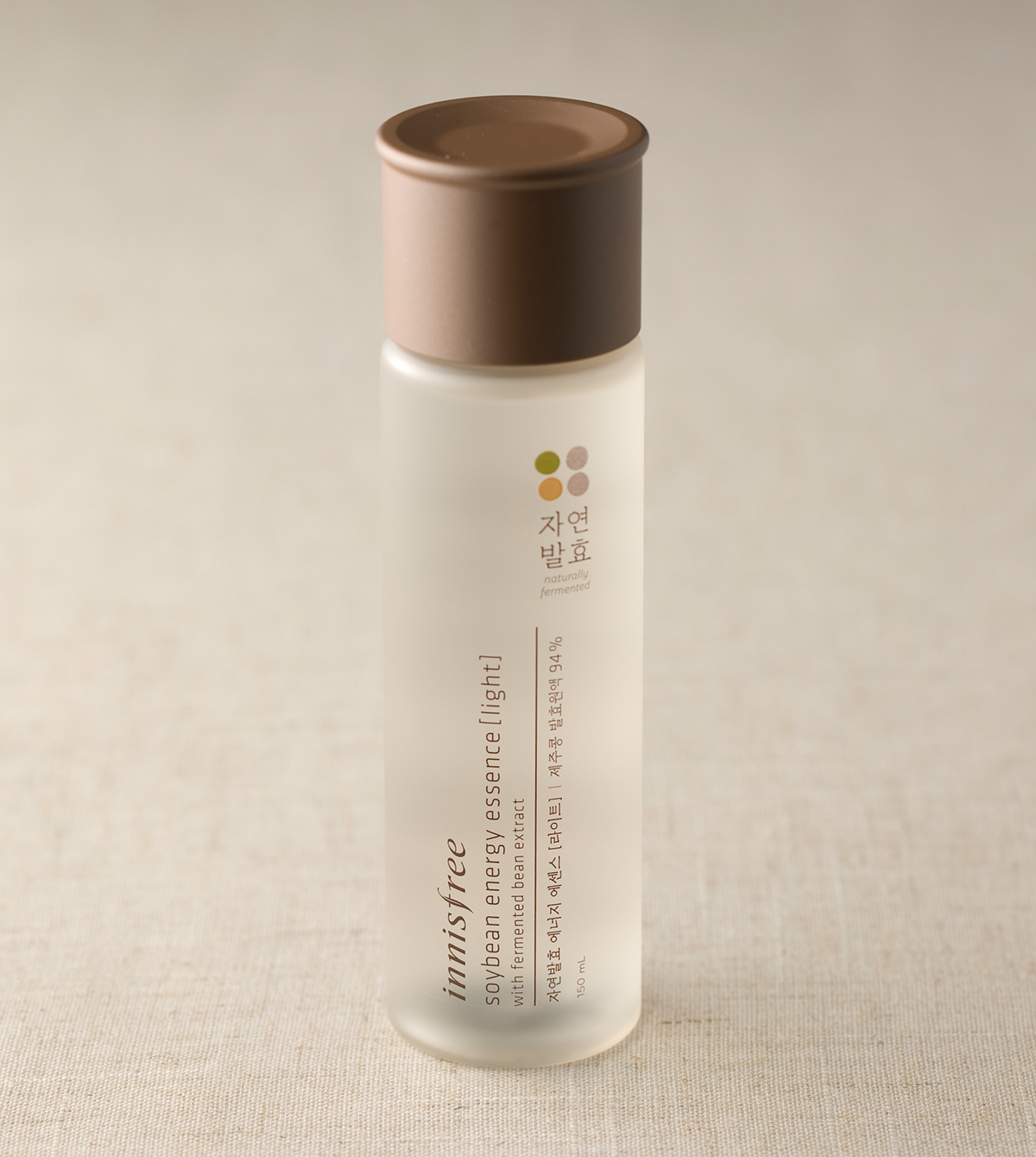 Innisfree Soybean Energy Essence – Rp 520.000