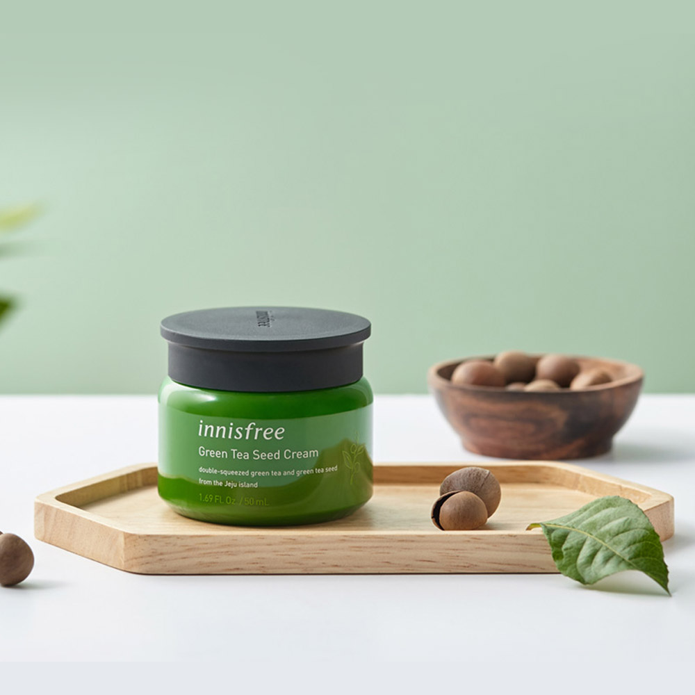 Innisfree Green Tea Seed Cream – Rp 340.000