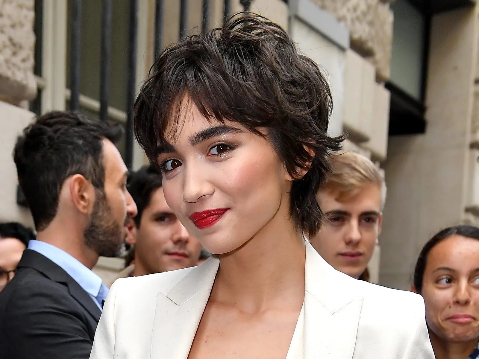 Gaya Rambut Pendek Wanita Bixie Haircut Jadi Trend 2022