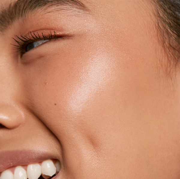 Perbedaan Tinted Moisturizer dan Skin Tint, Produk untuk Makeup Natural